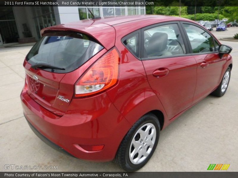 Red Candy Metallic / Light Stone/Charcoal Black Cloth 2011 Ford Fiesta SE Hatchback