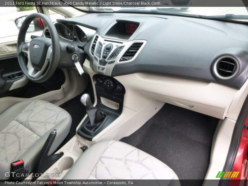 Red Candy Metallic / Light Stone/Charcoal Black Cloth 2011 Ford Fiesta SE Hatchback