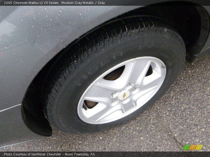 Medium Gray Metallic / Gray 2005 Chevrolet Malibu LS V6 Sedan