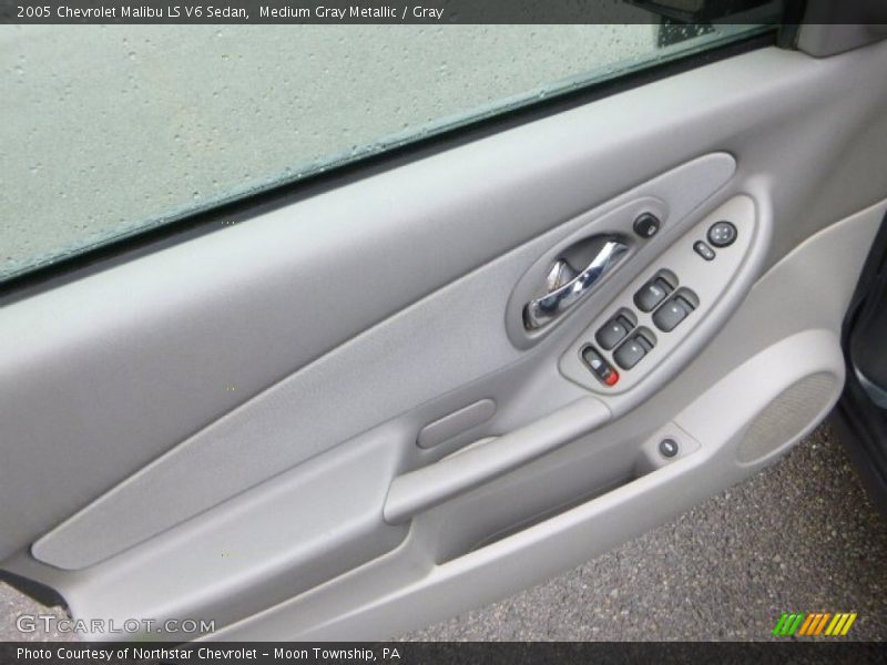 Medium Gray Metallic / Gray 2005 Chevrolet Malibu LS V6 Sedan