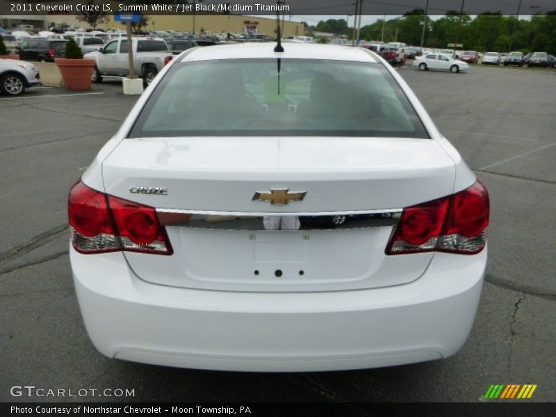 Summit White / Jet Black/Medium Titanium 2011 Chevrolet Cruze LS
