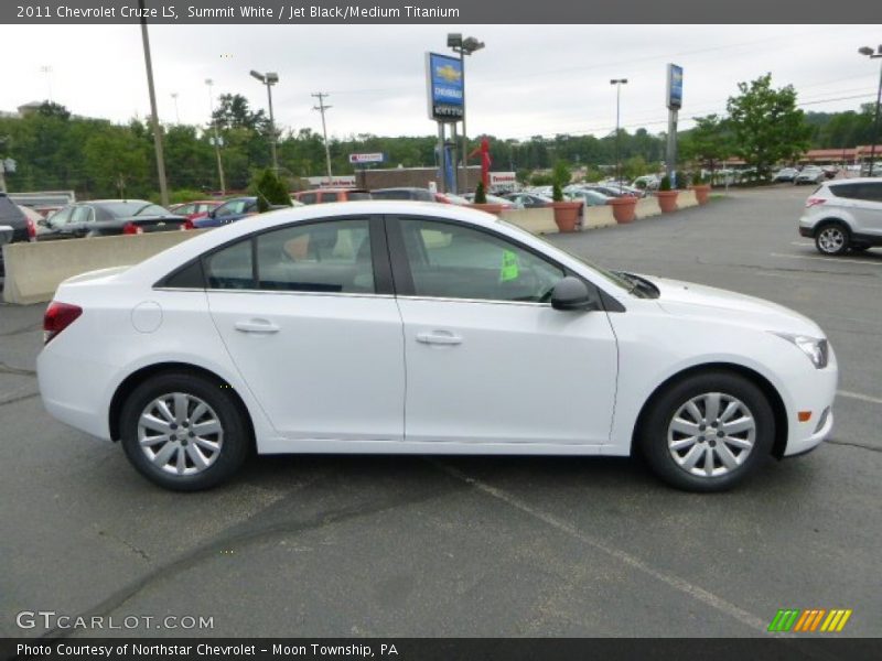 Summit White / Jet Black/Medium Titanium 2011 Chevrolet Cruze LS