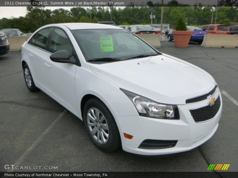 Summit White / Jet Black/Medium Titanium 2011 Chevrolet Cruze LS