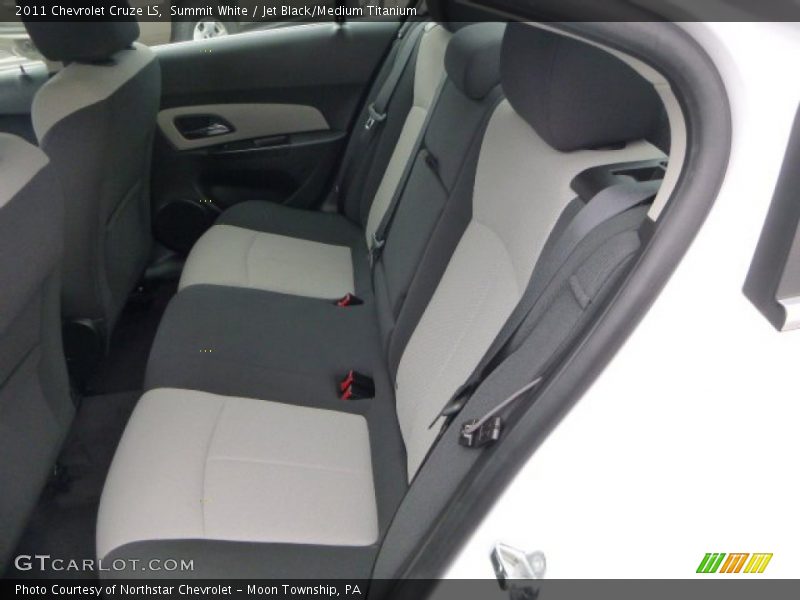 Summit White / Jet Black/Medium Titanium 2011 Chevrolet Cruze LS