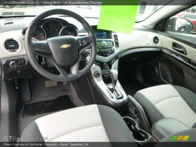 Summit White / Jet Black/Medium Titanium 2011 Chevrolet Cruze LS