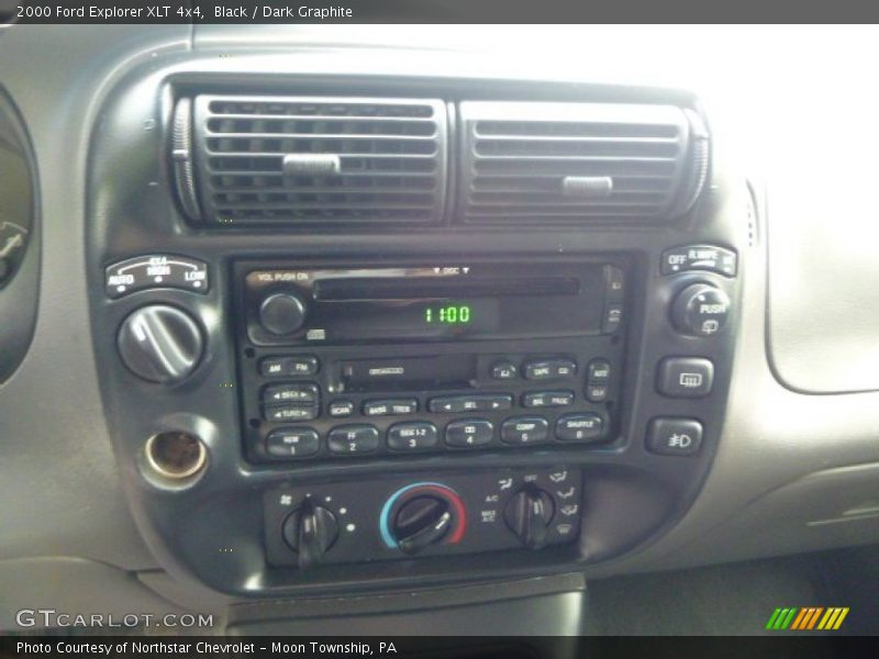 Controls of 2000 Explorer XLT 4x4