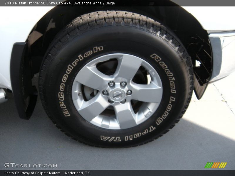 Avalanche White / Beige 2010 Nissan Frontier SE Crew Cab 4x4