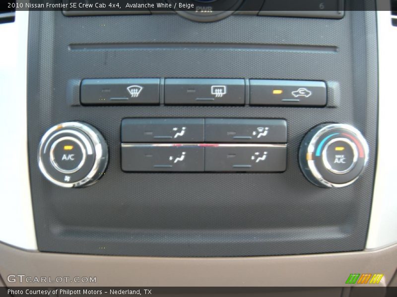 Avalanche White / Beige 2010 Nissan Frontier SE Crew Cab 4x4