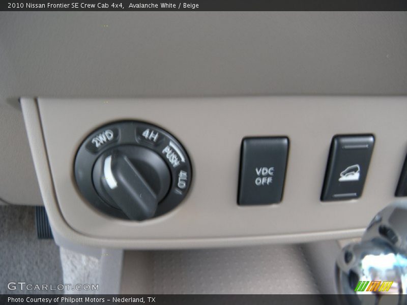 Avalanche White / Beige 2010 Nissan Frontier SE Crew Cab 4x4