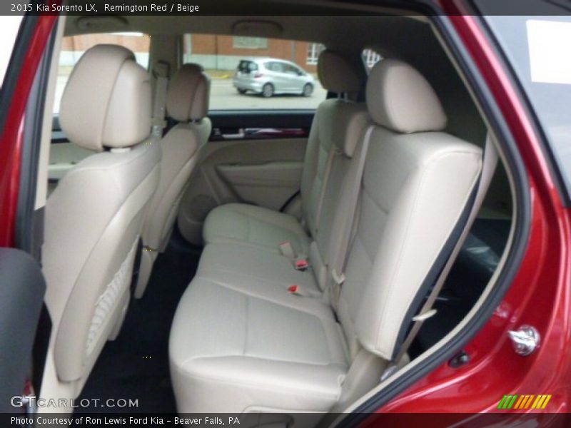 Remington Red / Beige 2015 Kia Sorento LX