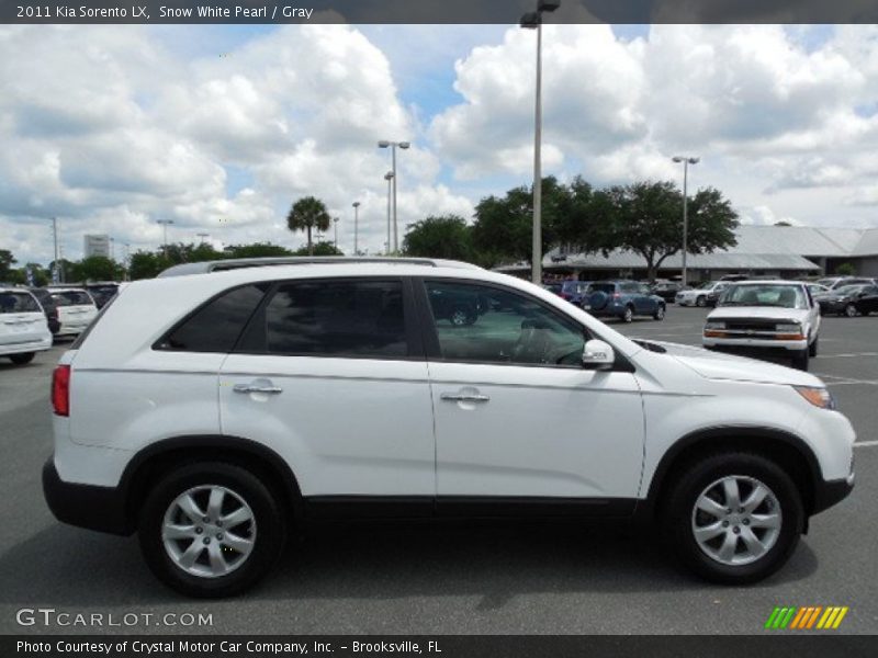 Snow White Pearl / Gray 2011 Kia Sorento LX