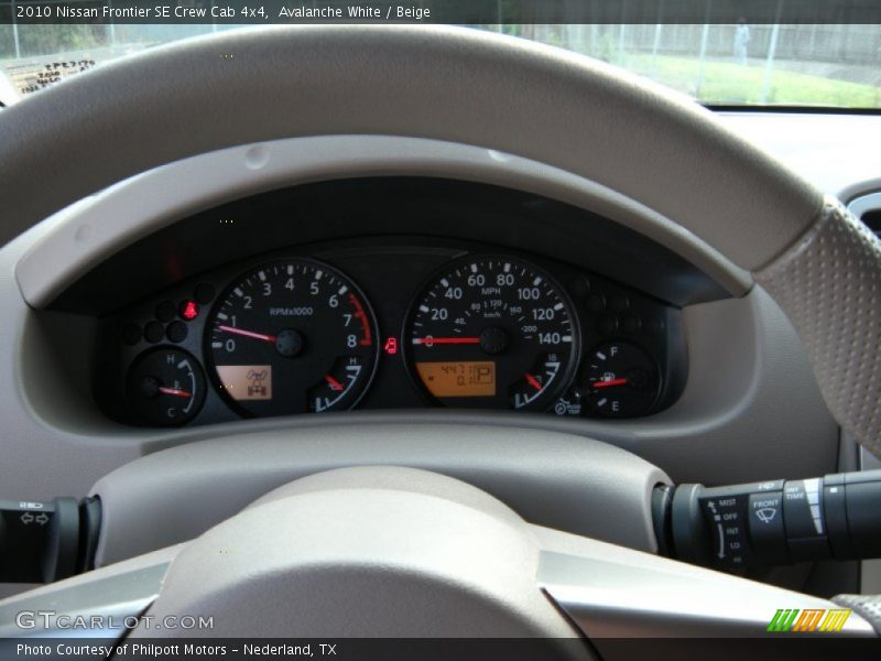 Avalanche White / Beige 2010 Nissan Frontier SE Crew Cab 4x4