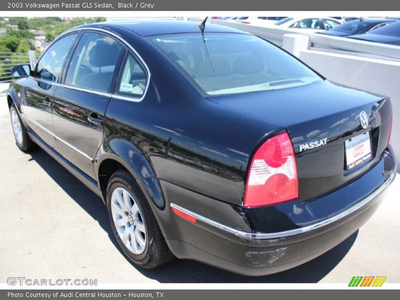Black / Grey 2003 Volkswagen Passat GLS Sedan