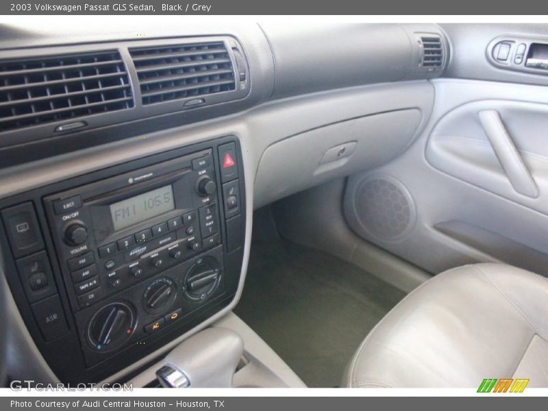 Black / Grey 2003 Volkswagen Passat GLS Sedan