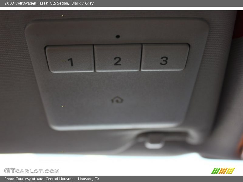 Black / Grey 2003 Volkswagen Passat GLS Sedan