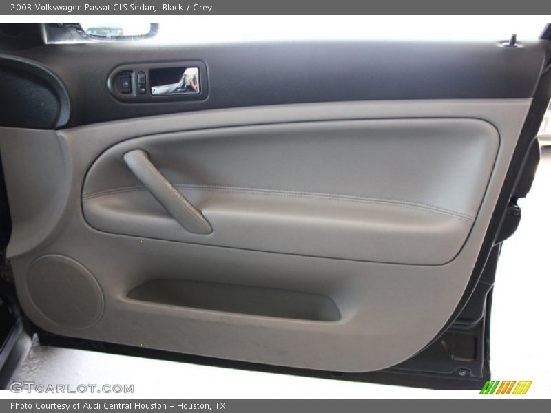 Black / Grey 2003 Volkswagen Passat GLS Sedan