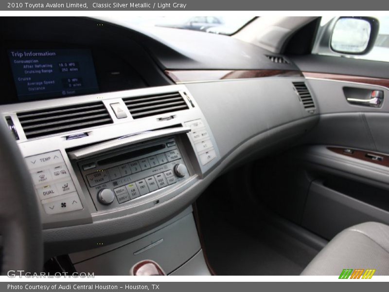 Classic Silver Metallic / Light Gray 2010 Toyota Avalon Limited