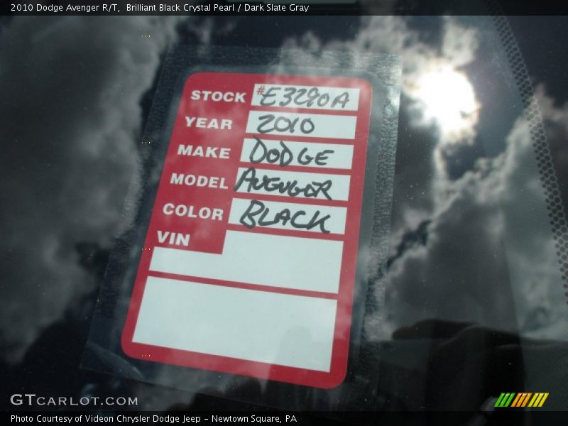 Brilliant Black Crystal Pearl / Dark Slate Gray 2010 Dodge Avenger R/T