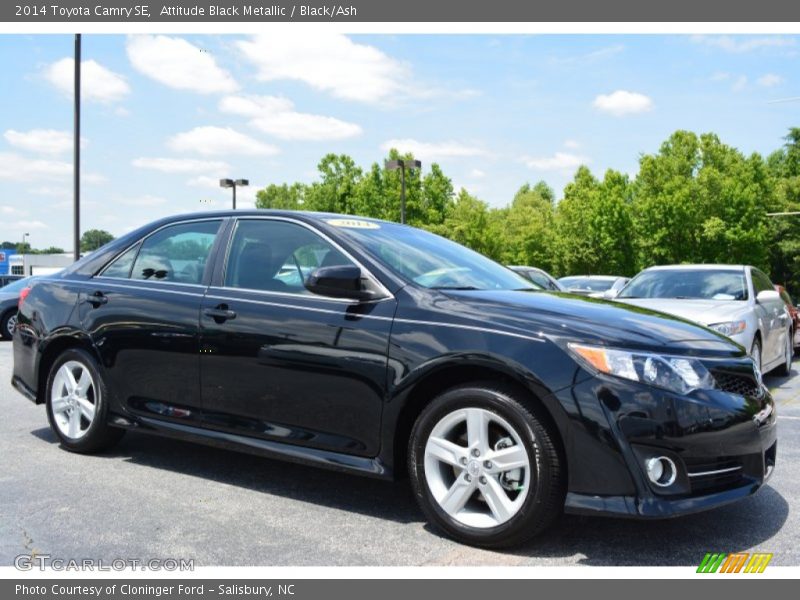 Attitude Black Metallic / Black/Ash 2014 Toyota Camry SE