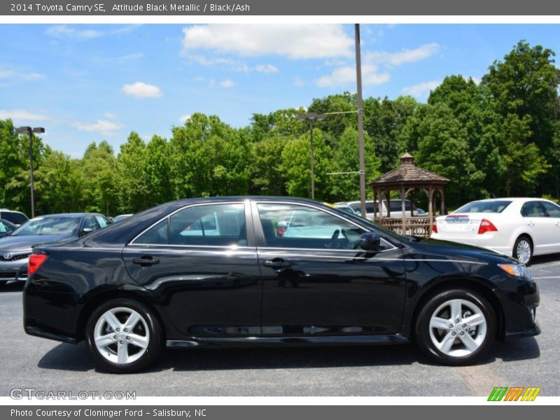 Attitude Black Metallic / Black/Ash 2014 Toyota Camry SE