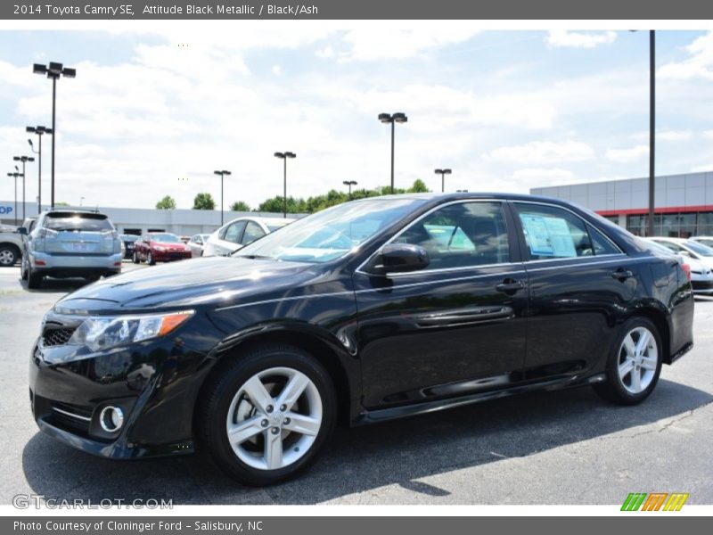 Attitude Black Metallic / Black/Ash 2014 Toyota Camry SE