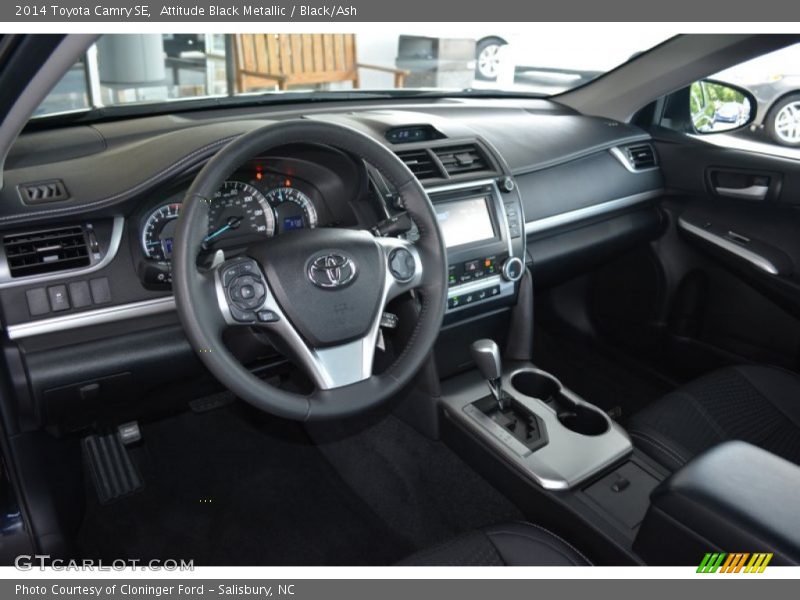 Attitude Black Metallic / Black/Ash 2014 Toyota Camry SE