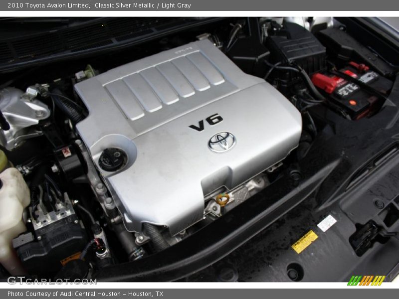 Classic Silver Metallic / Light Gray 2010 Toyota Avalon Limited