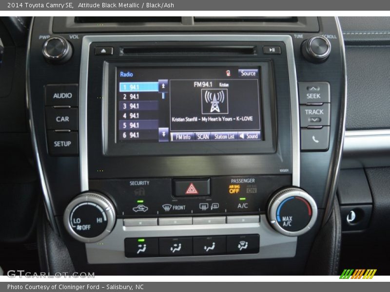 Attitude Black Metallic / Black/Ash 2014 Toyota Camry SE