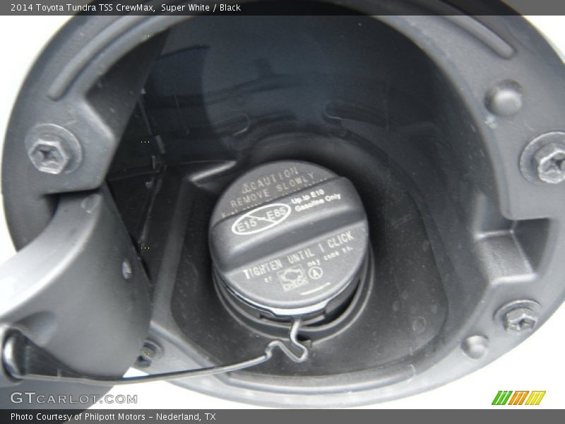 Super White / Black 2014 Toyota Tundra TSS CrewMax