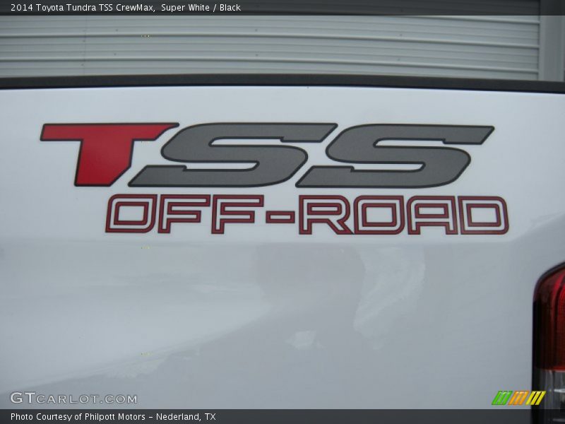 Super White / Black 2014 Toyota Tundra TSS CrewMax