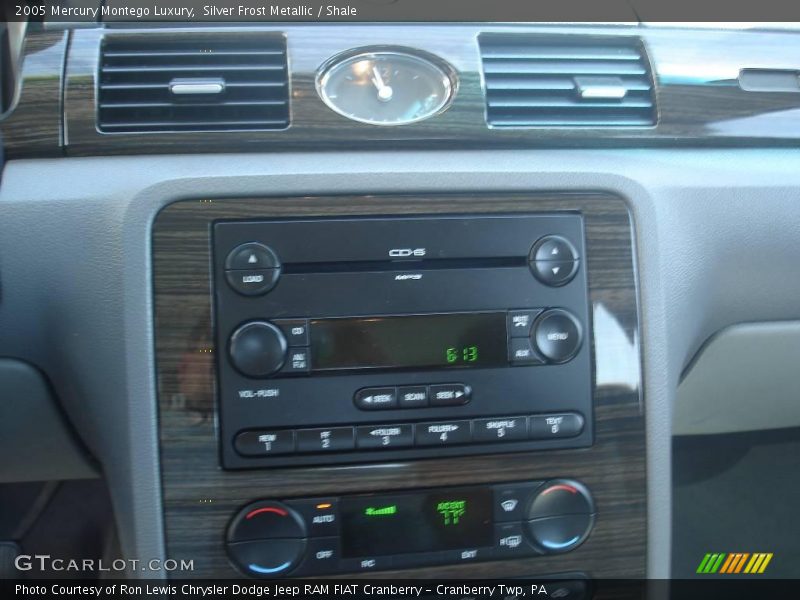 Silver Frost Metallic / Shale 2005 Mercury Montego Luxury
