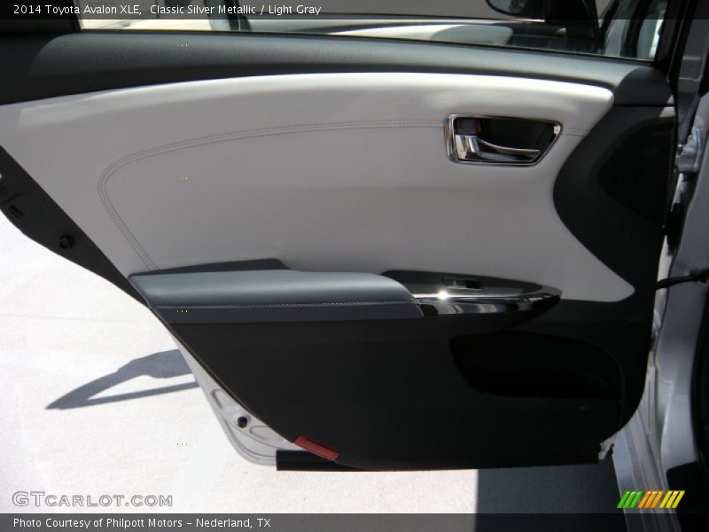 Classic Silver Metallic / Light Gray 2014 Toyota Avalon XLE