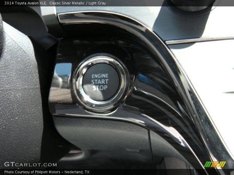Classic Silver Metallic / Light Gray 2014 Toyota Avalon XLE