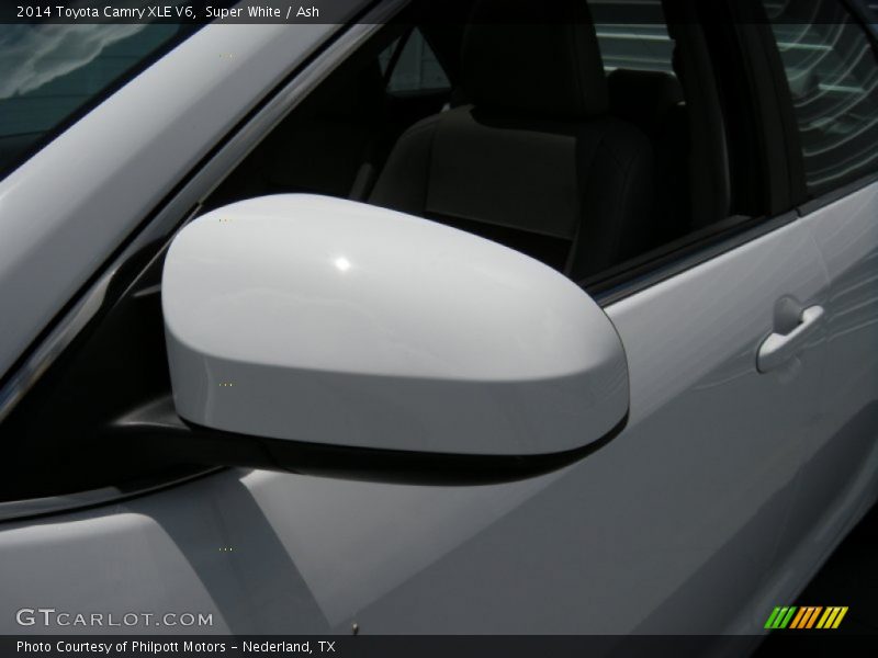 Super White / Ash 2014 Toyota Camry XLE V6