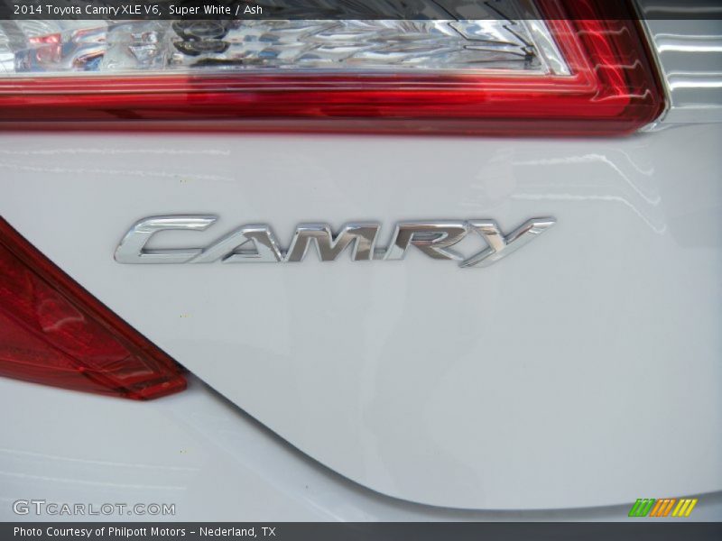 Super White / Ash 2014 Toyota Camry XLE V6