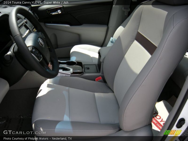 Super White / Ash 2014 Toyota Camry XLE V6