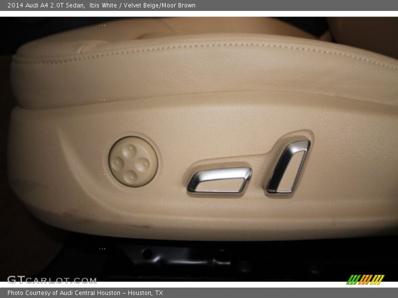 Ibis White / Velvet Beige/Moor Brown 2014 Audi A4 2.0T Sedan