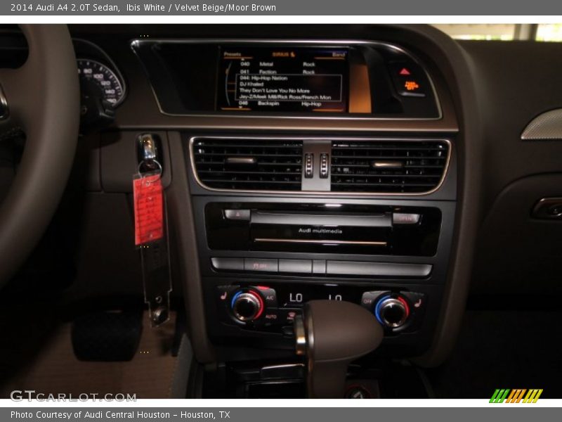 Ibis White / Velvet Beige/Moor Brown 2014 Audi A4 2.0T Sedan