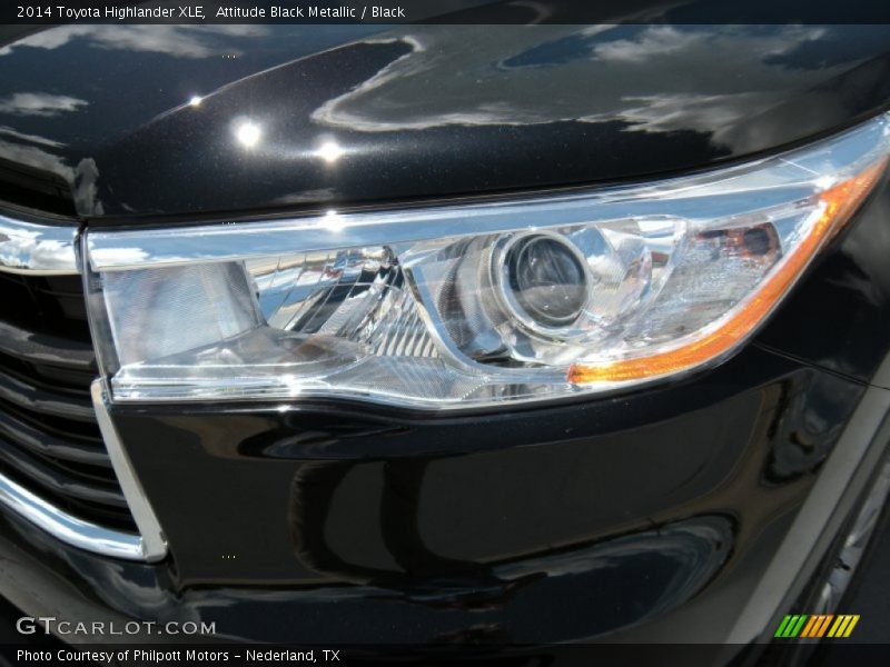 Attitude Black Metallic / Black 2014 Toyota Highlander XLE