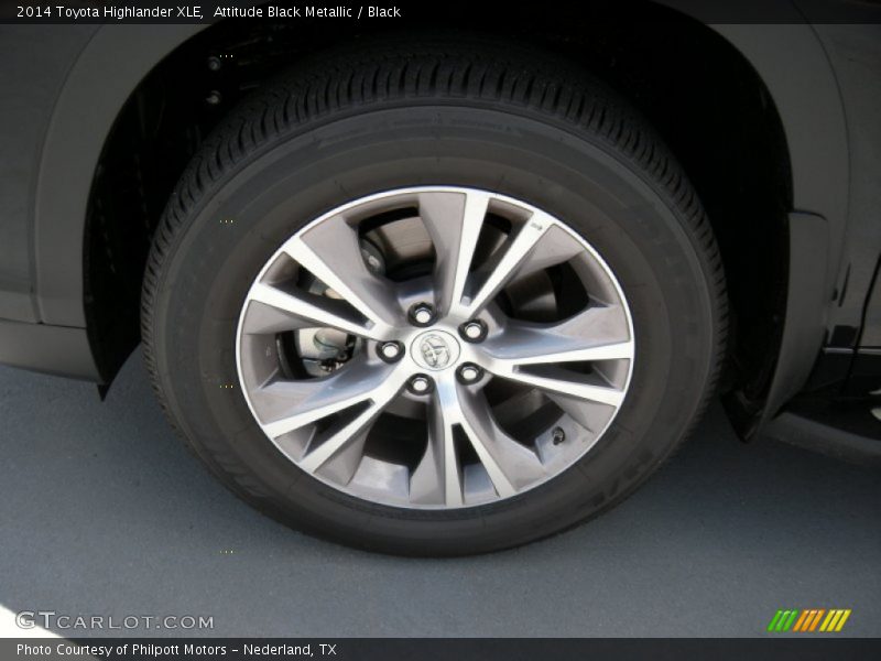 Attitude Black Metallic / Black 2014 Toyota Highlander XLE