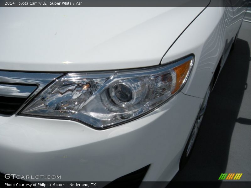 Super White / Ash 2014 Toyota Camry LE
