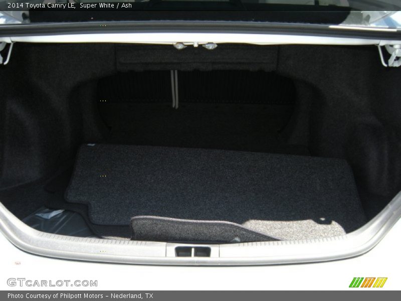 Super White / Ash 2014 Toyota Camry LE