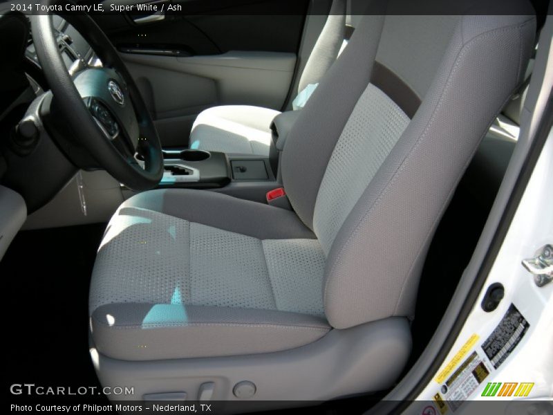 Super White / Ash 2014 Toyota Camry LE