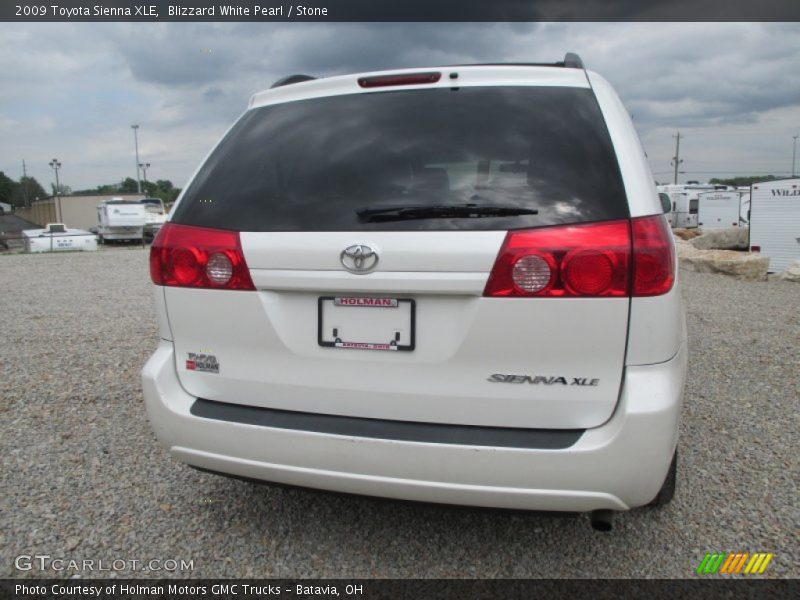 Blizzard White Pearl / Stone 2009 Toyota Sienna XLE