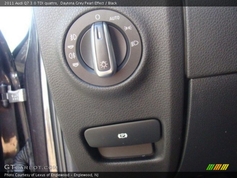 Daytona Grey Pearl Effect / Black 2011 Audi Q7 3.0 TDI quattro