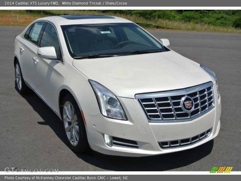 White Diamond Tricoat / Shale/Cocoa 2014 Cadillac XTS Luxury FWD