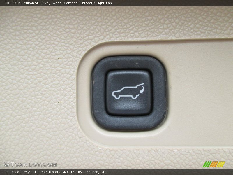 White Diamond Tintcoat / Light Tan 2011 GMC Yukon SLT 4x4