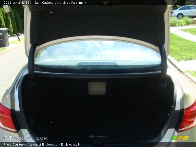 Satin Cashmere Metallic / Parchment 2011 Lexus ES 350