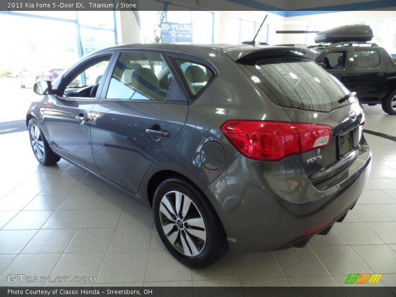 Titanium / Stone 2013 Kia Forte 5-Door EX