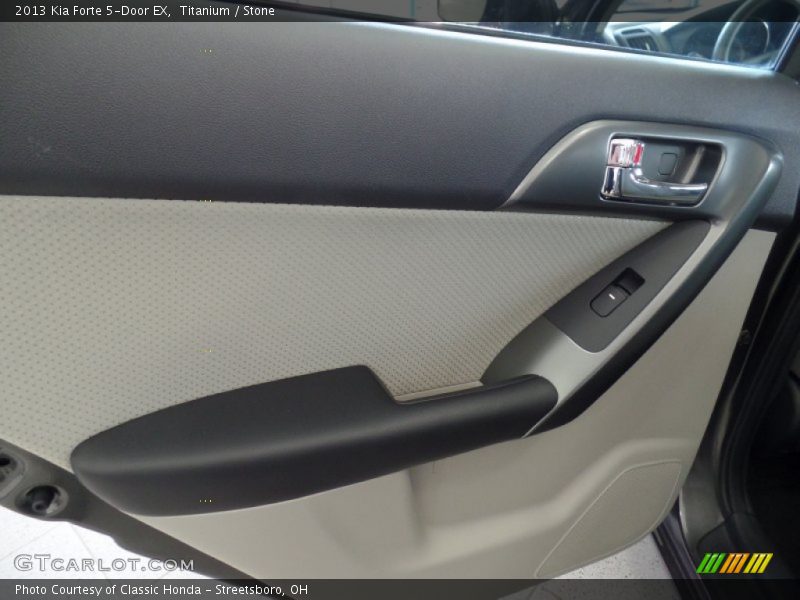 Titanium / Stone 2013 Kia Forte 5-Door EX